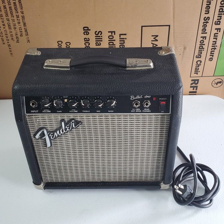 Fender PR 241 38 Watts Amp - Personally Used, Works Fine