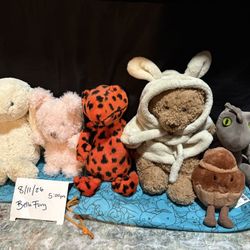 Jellycats (Bear, pig, Salamander, newt, Bunny, Brioche) 