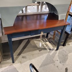 Wooden Desk With Drawer 