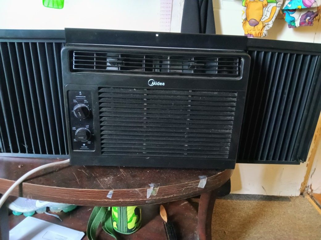 MIDEA Window AC