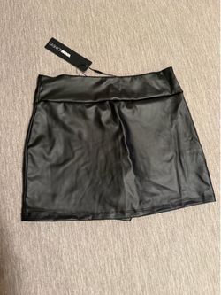 Women’s Fashion Nova Black Leather Skort
