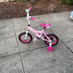 Disney Mini Mouse Bike 