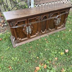 Antique Furniture 