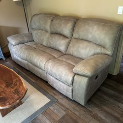Reclining Sofa/couch 