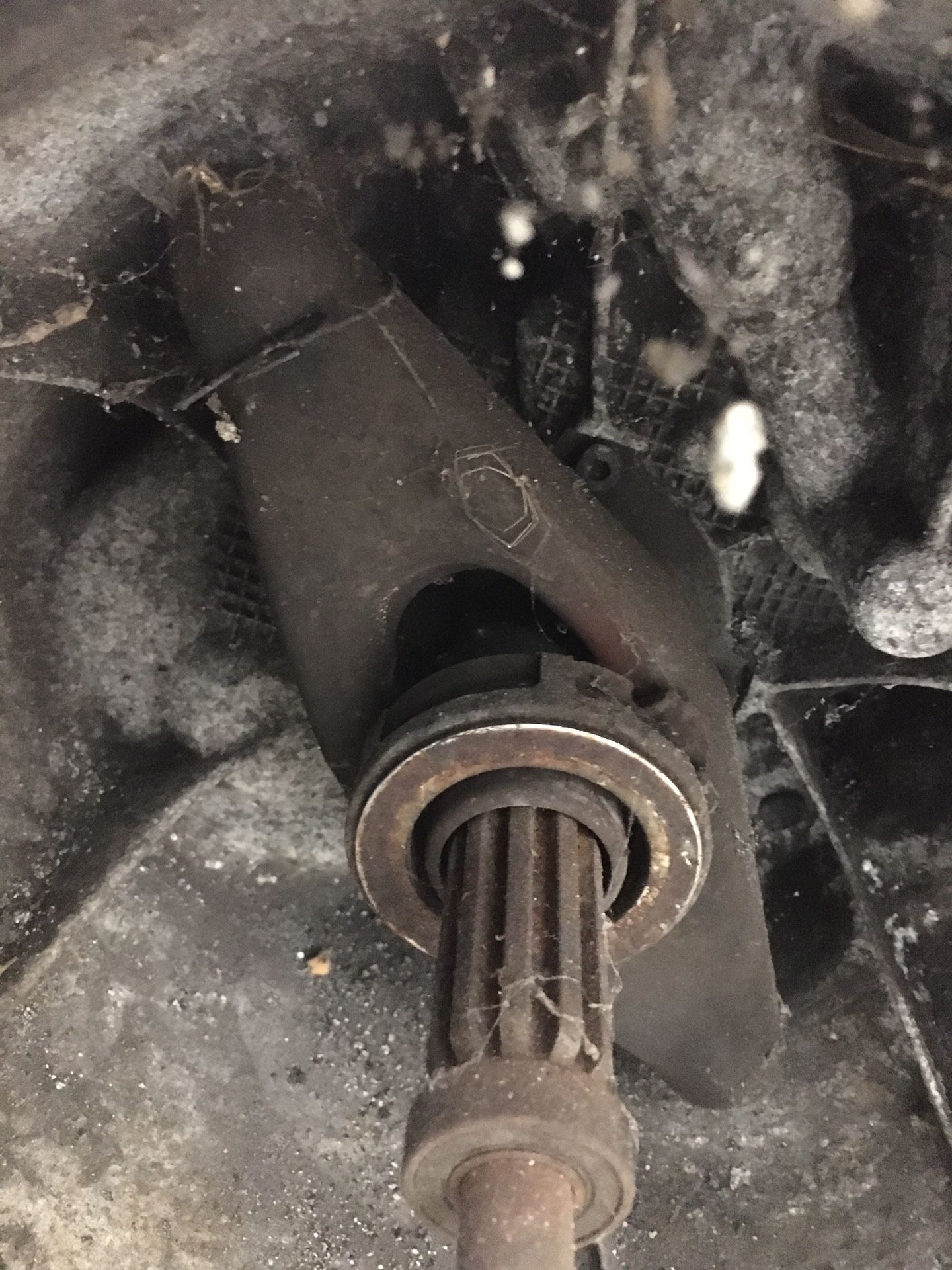 BMW Zf 5 Speed Complet. Out Of My 2000 528 M Sport Shifts Smooth Cluch Plate About 50%