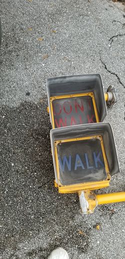 Walk/ don't walk signal