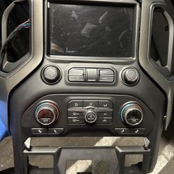 Chevy Silverado Radio 