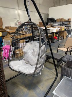 New Assembled Egg Chair w/ Metal Stand