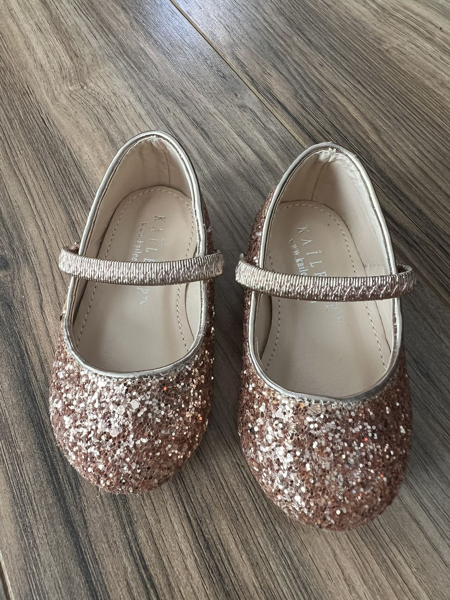 Baby Flats Size 4