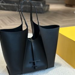 TOD'S Cowhide Tote Bag