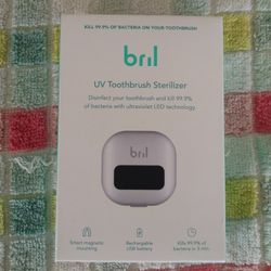Bril UV Toothbrush Sterilizer White Rechargeable Smart Mount