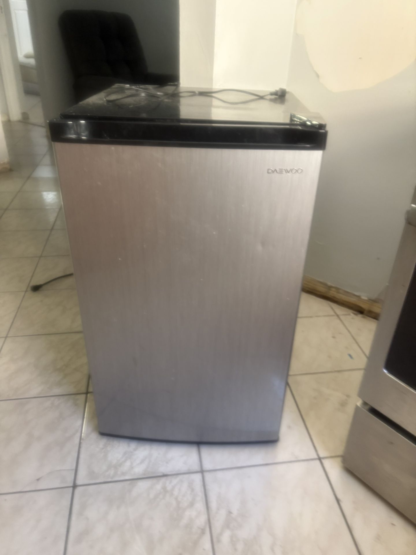 Daewoo Mini Fridge