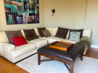 2PC L-Shaped Sectional W/ Accent Pillows!