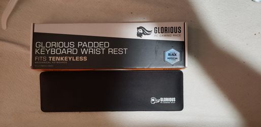 Keyboard Palm Rest(Glorious and Cherry)