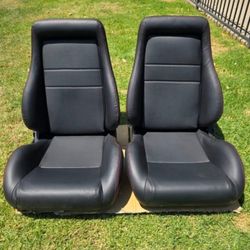 Universal Racing Seats