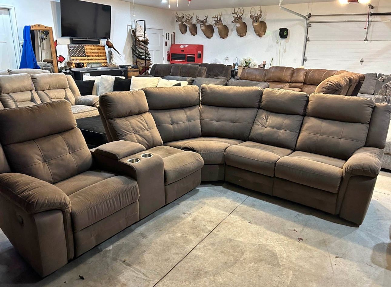 Brown Sectional Recliner Couch  W/ Cupholder
