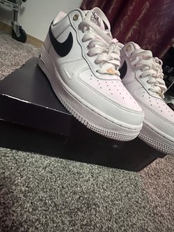 Size 10   MEN    40th Anniversary AF1’s 