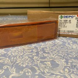 Nissan Maxima Right Side Marker Light