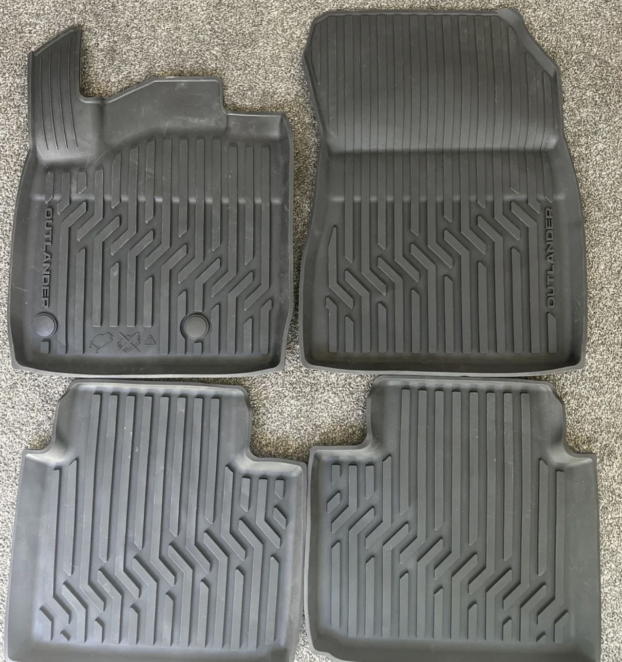 2022-2023 Mitsubishi Outlander All Weather Black Floor Mats 1st-2ndRows MZ315139