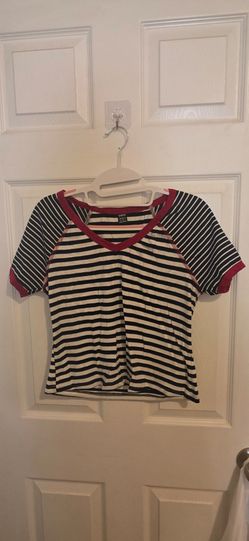 Women's top size:m