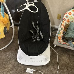 4Moms mamaRoo Multi motion Baby Swing Smart Connectivity - Black