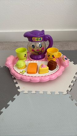 VTech Learn & Discover Pretty Party Doll Playsets with Pitcher of Pretend Lemonade