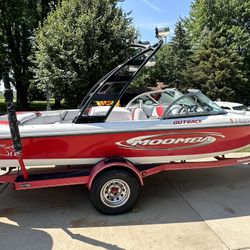 2006 Moomba Out Back 