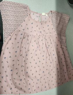 Women's GAP Top Size Small