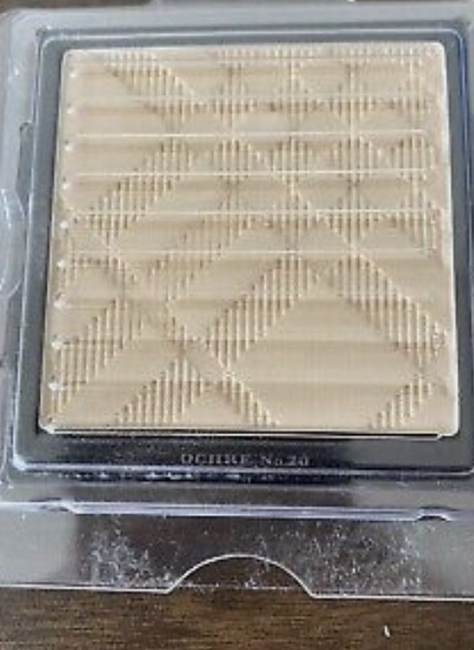 Burberry Fresh Glow Compact Luminous Foundation NEW Full Size Refill