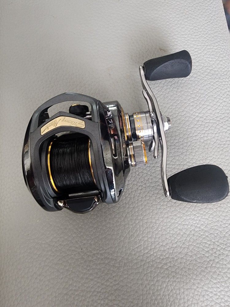Bass Pro Shops Johnny Morris Signature Series Baitcast Reel
