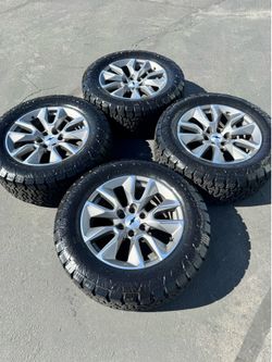 20” Chevy Silverado Tahoe OEM RST Wheels and 33” All-Terrain Tires 305/55R20