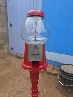 Vintage gumball machine