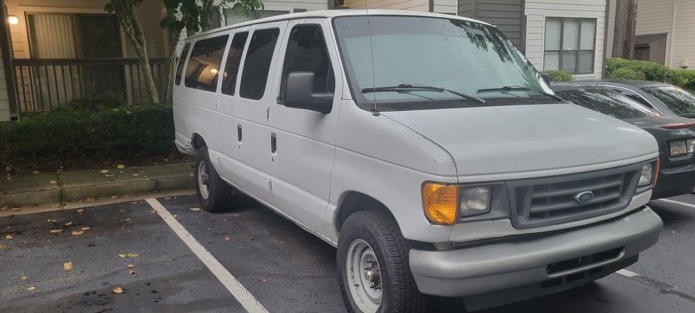 2006 Ford E350
