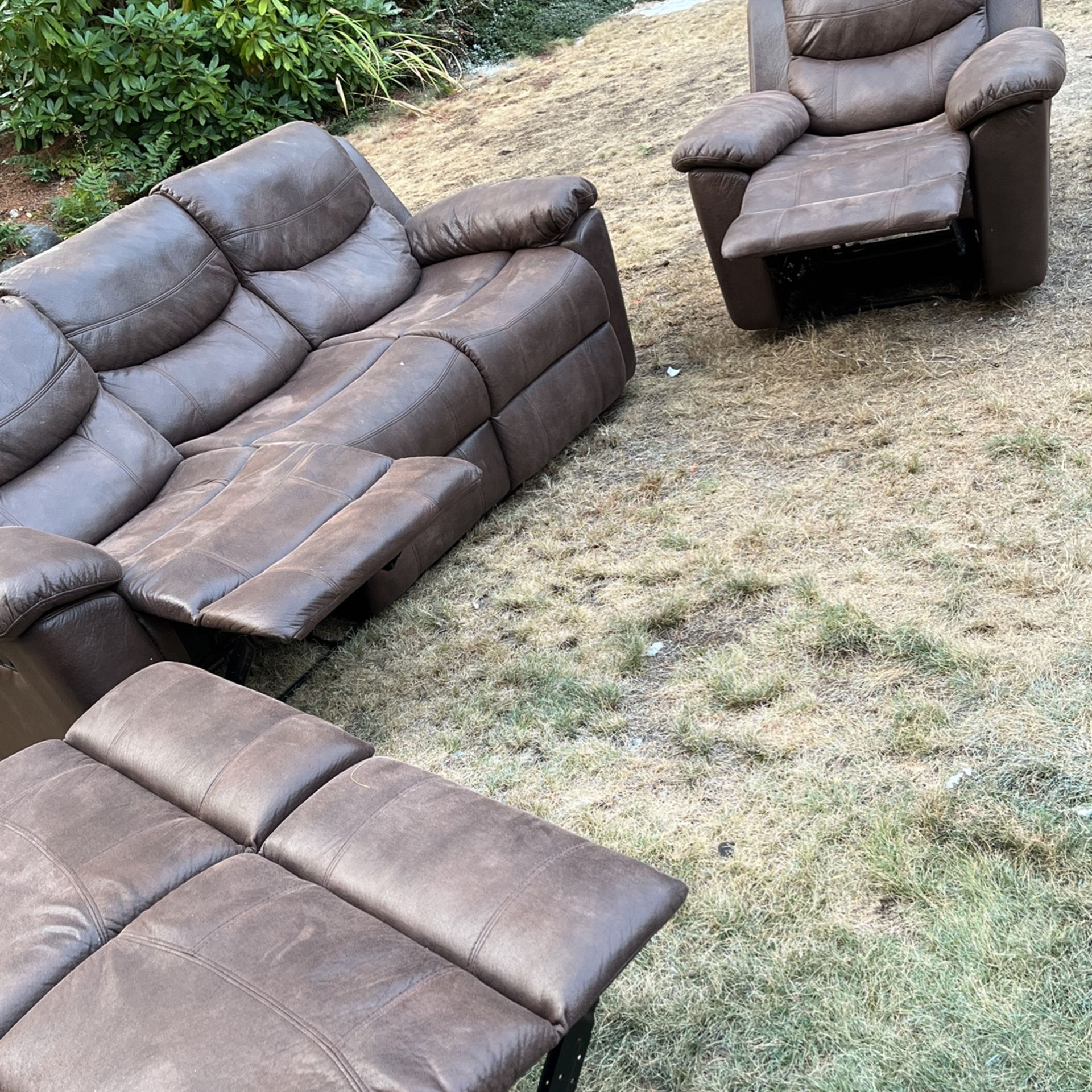 Set Of Couches for Sale in Ravensdale, WA OfferUp