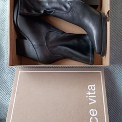 Dolce Vita  Black Leather Boots 