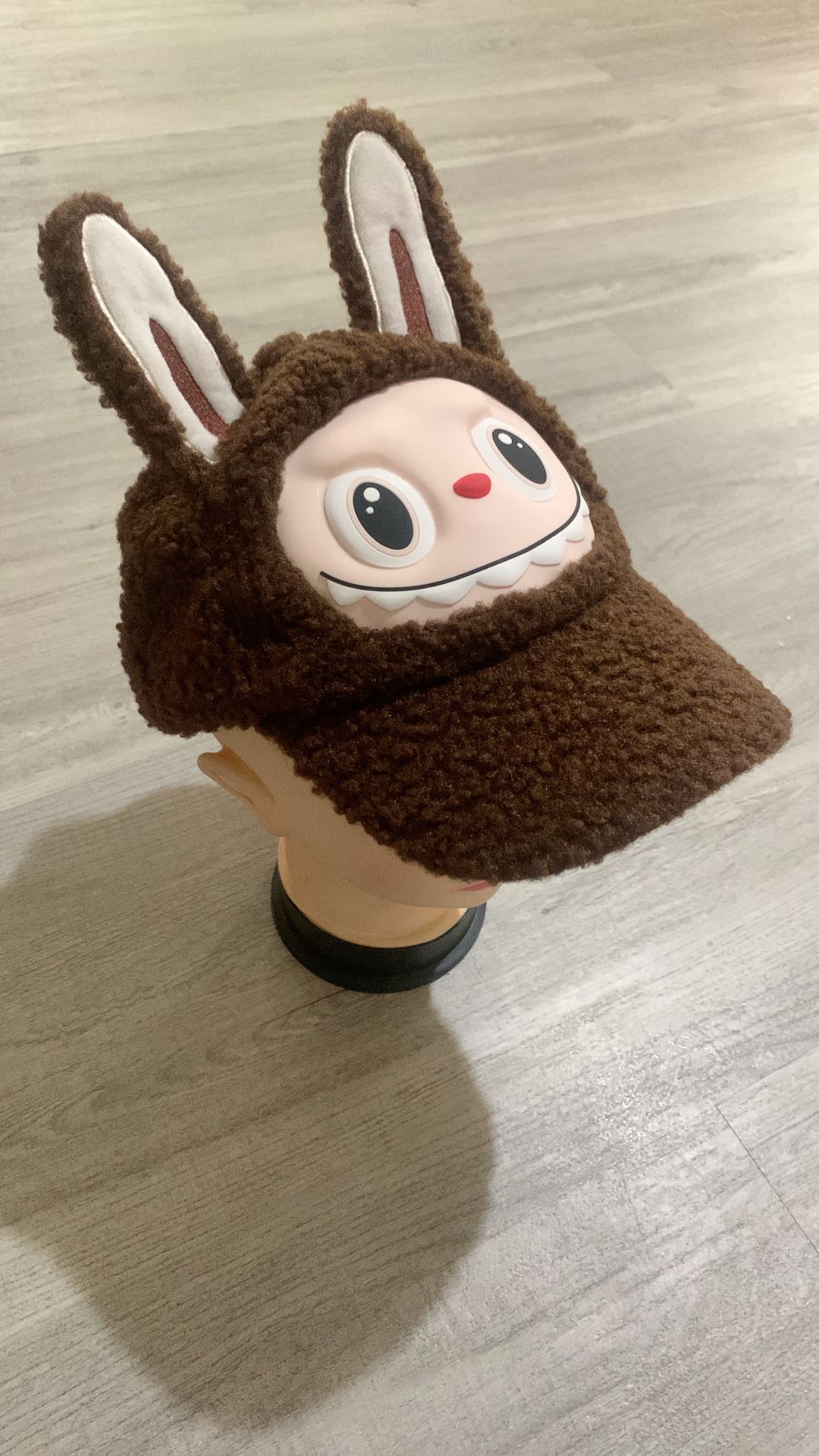 Adult cap that fits true to size
