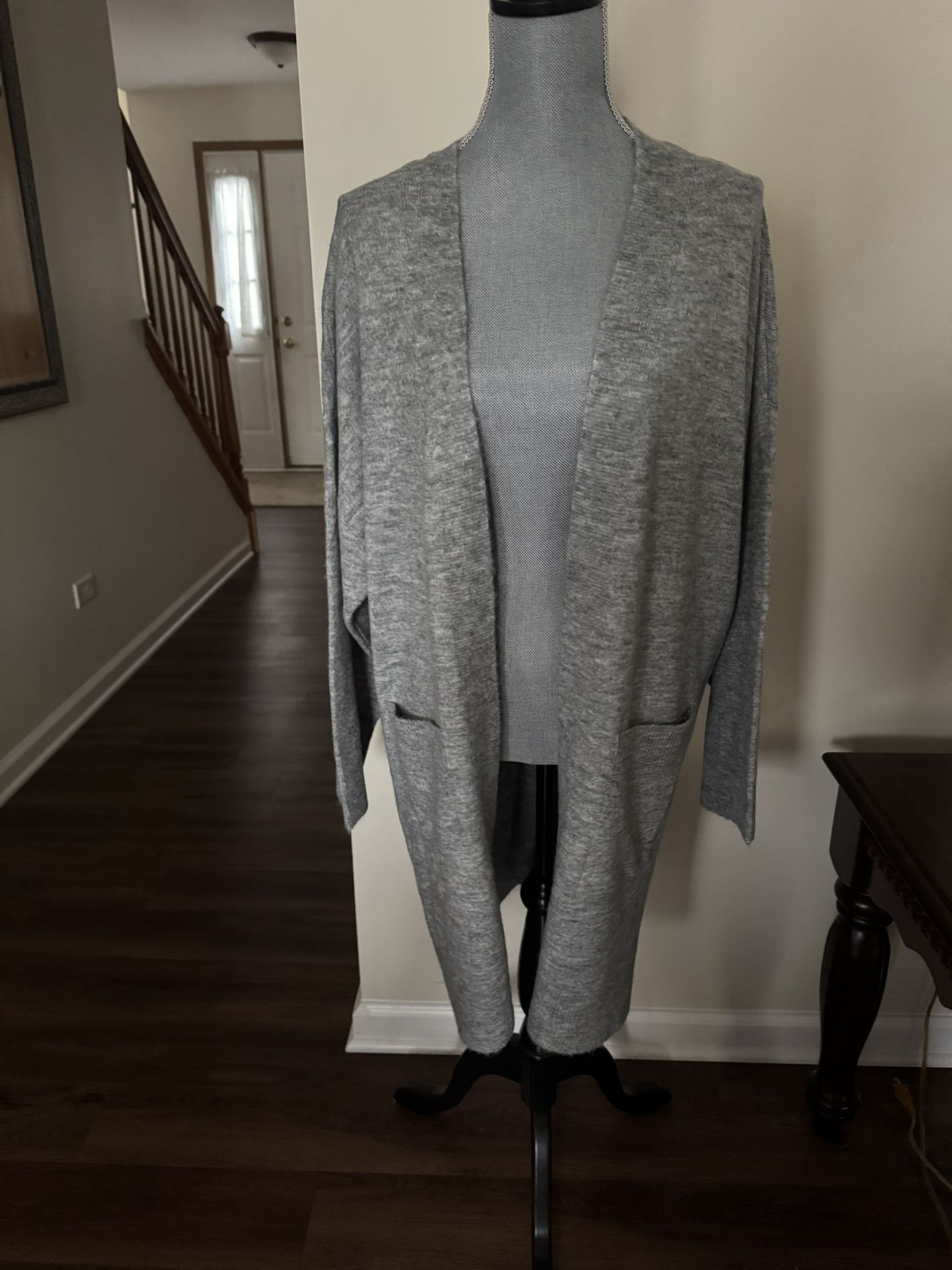 New Women’s Grey Cardigan Size Xxl