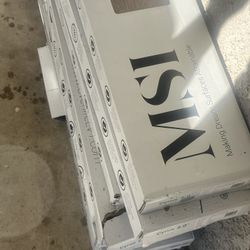 Carpet Y Piso.       190 Pies Cuadradados De Piso  Y Carpet 14x12 