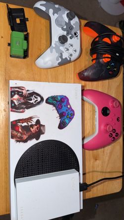 xbox series S + accessories