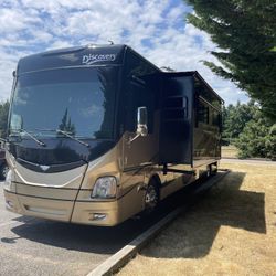2014 Fleetwood Discovery 