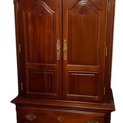 Beautiful Brown Bedroom Set   