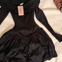 Black long sleeve dress