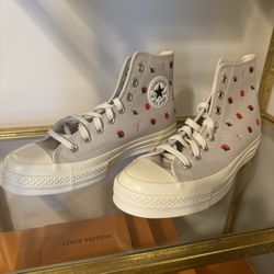 Converse 9