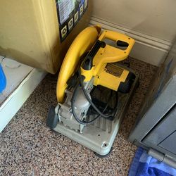 DEWALT Cut-Off / Chop Saw + DEWALT Tool Bag w/ Batteries & Chargers