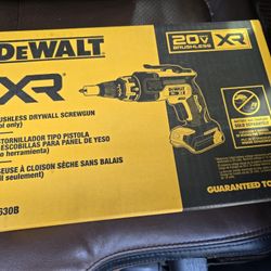 NEW DEWALT XR 20V MAX Lithium-Ion Cordless Brushless Drywall Screw Gun (Tool Only) DCF630B