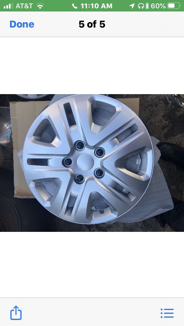 4 Hubcaps 17” Chrysler dodge replica