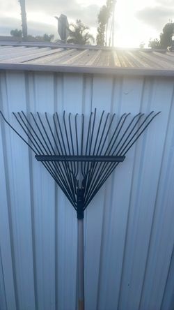 Adjustable Fan Leaf Rake