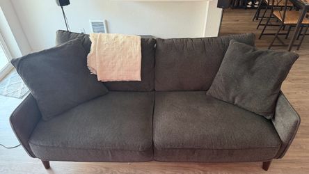 3 Seater Sofa w cushions