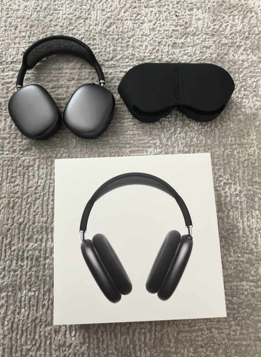 Airpod Maxes
