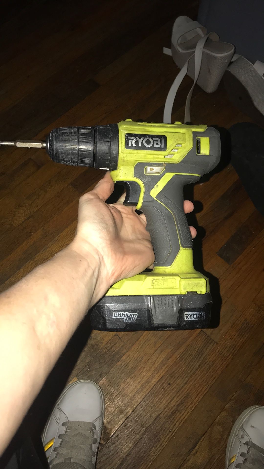 Roy I Cordless Drill With Battery Pack